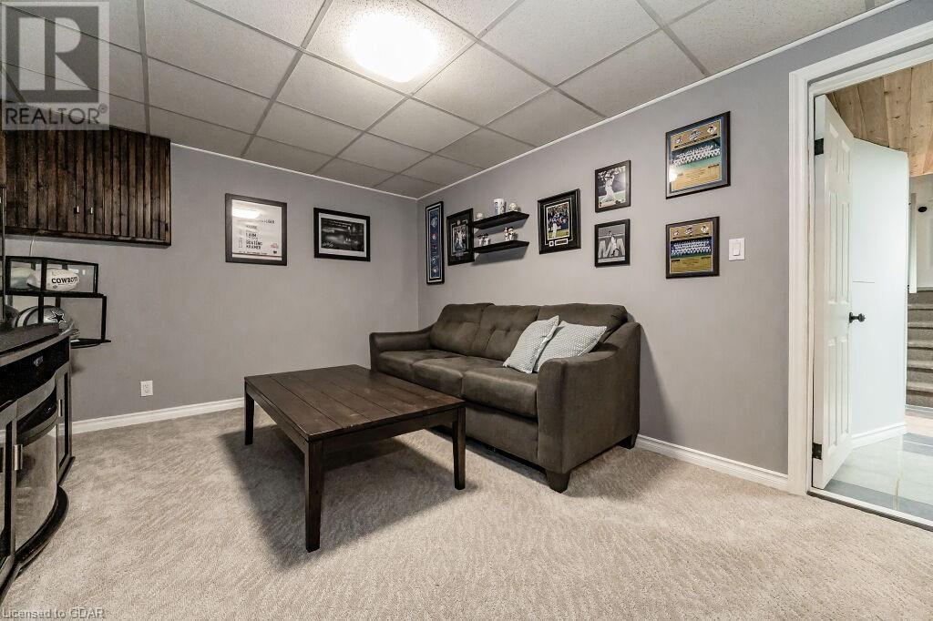 47 MAYFIELD Avenue
