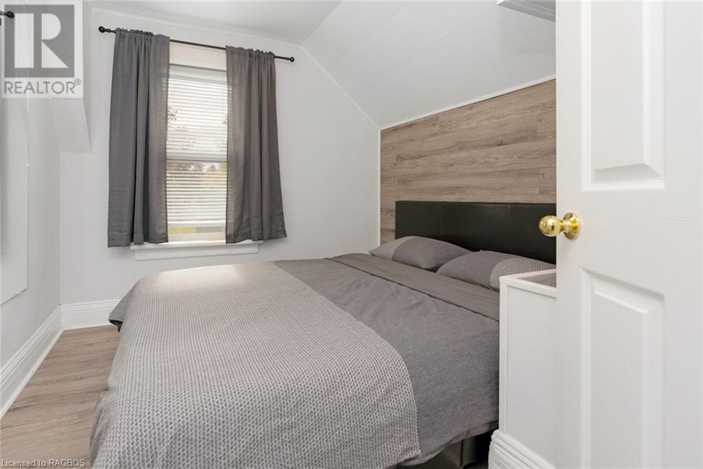 474 14TH Street W