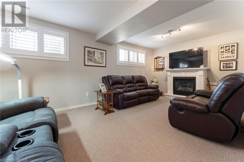 30 MANSFIELD Drive