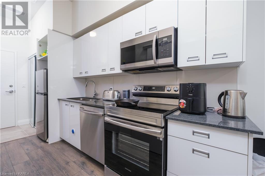 652 PRINCESS Street Unit# 106