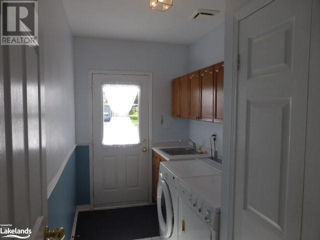 34 LAMONT CREEK Drive
