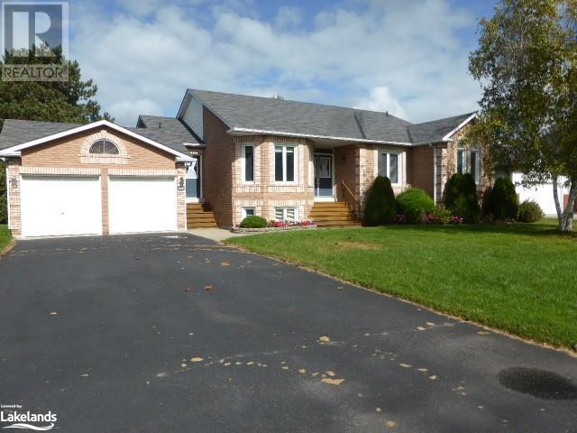 34 LAMONT CREEK Drive