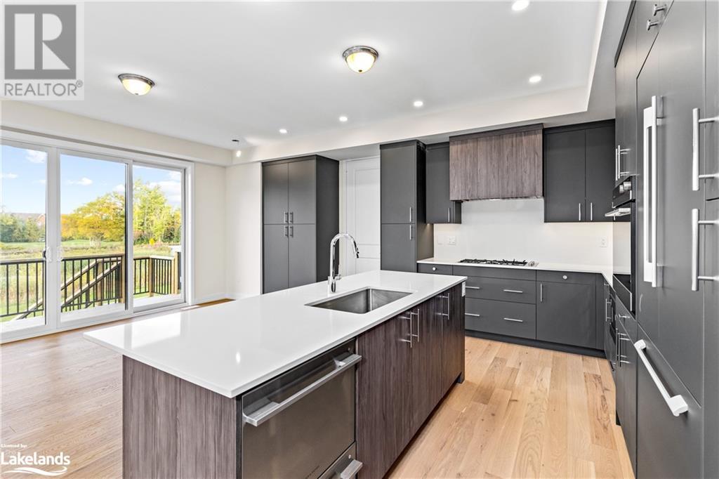 152 SPRINGSIDE Crescent