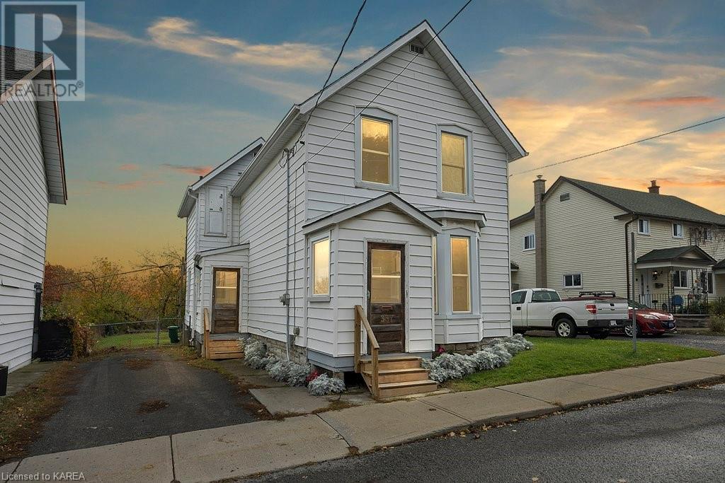 337 SYDENHAM Street
