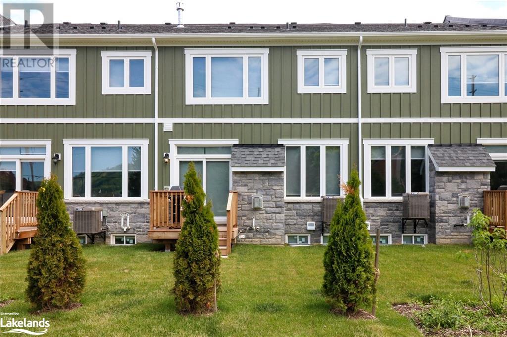 218 CROSSWINDS Boulevard Unit# 15