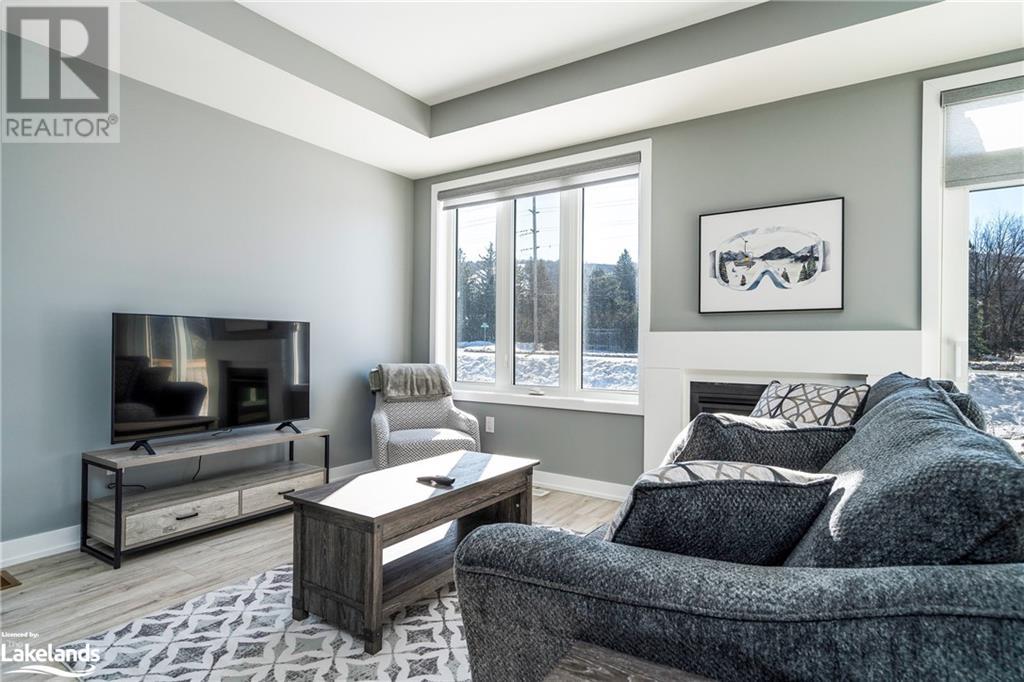 218 CROSSWINDS Boulevard Unit# 15