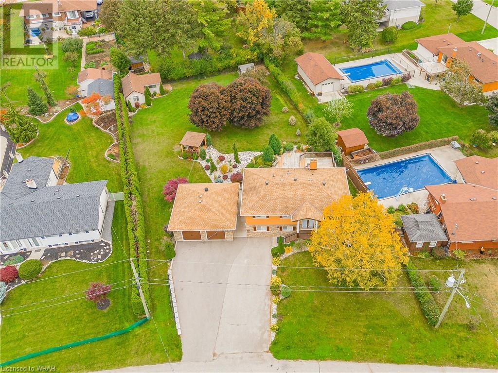 18 SUMMERSIDE Crescent