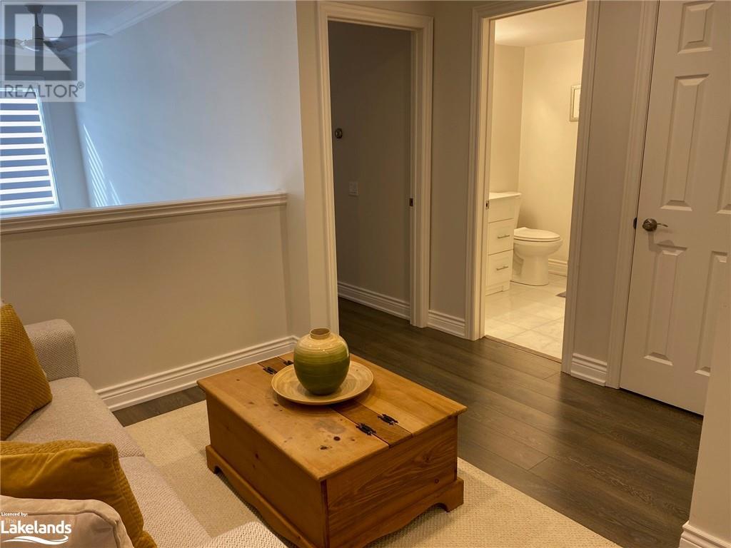 120 FAIRWAY Court Unit# 220