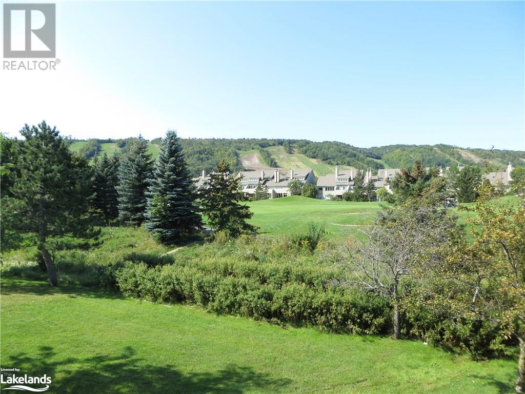 120 FAIRWAY Court Unit# 220