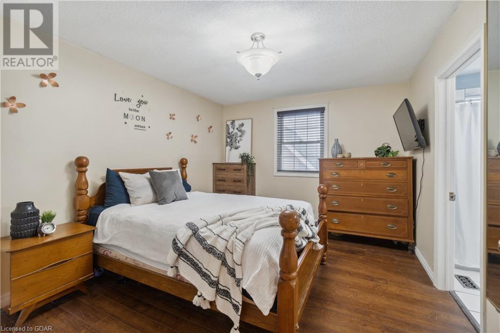 255 MAIN Street N Unit# Main Floor Only