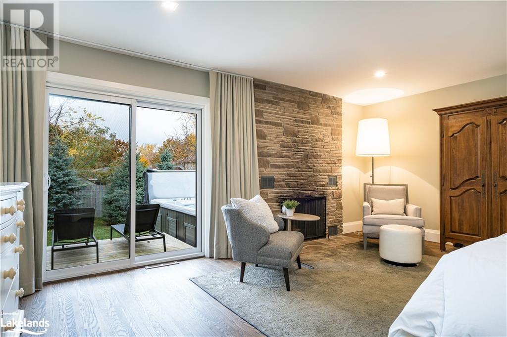 21 GOLFVIEW Drive