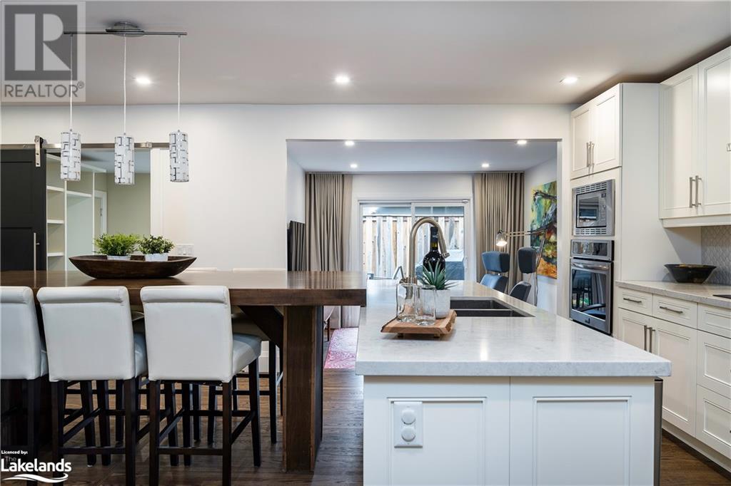 21 GOLFVIEW Drive