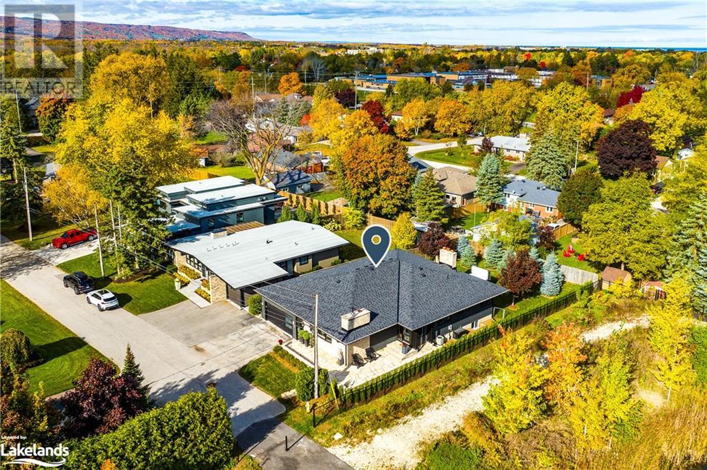 21 GOLFVIEW Drive