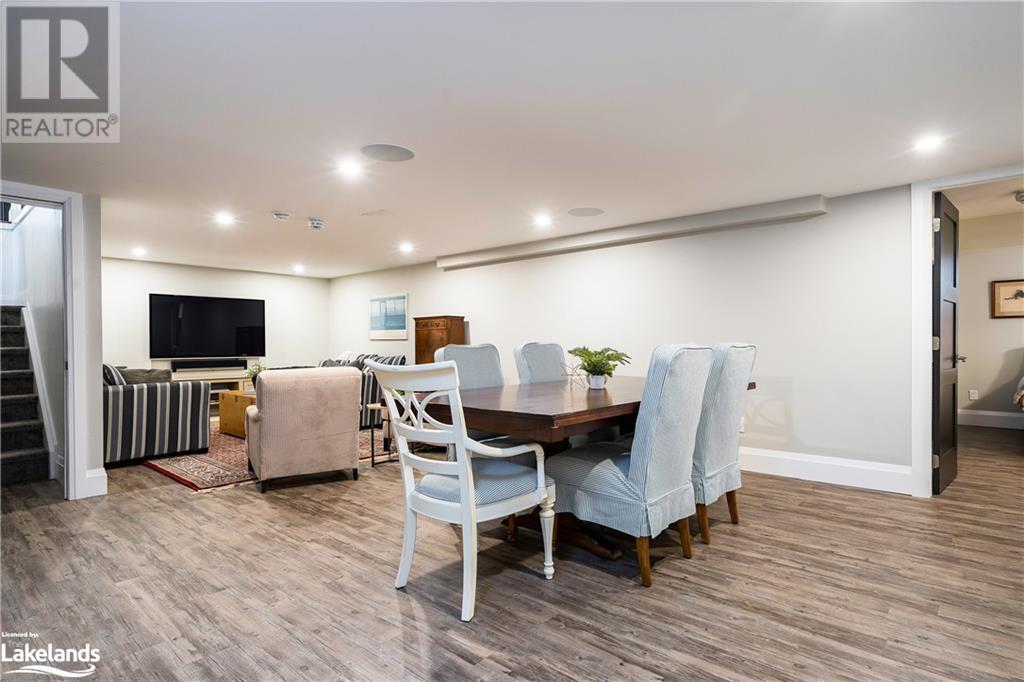 21 GOLFVIEW Drive