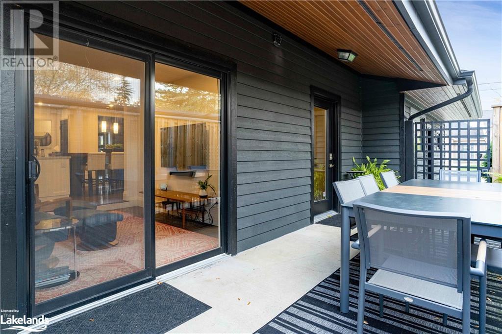 21 GOLFVIEW Drive