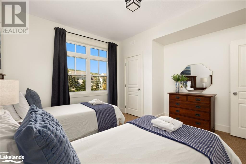 125 FAIRWAY Court Unit# 218