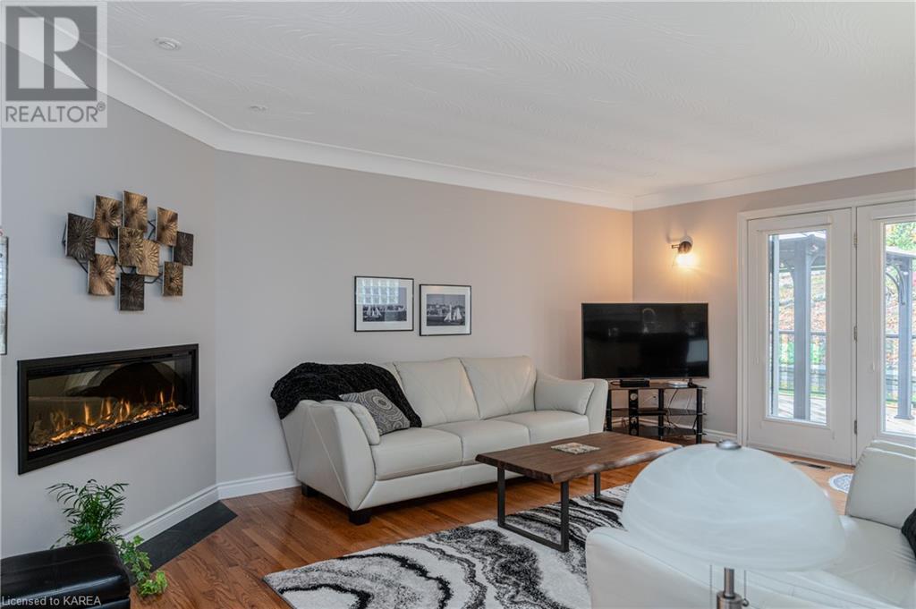 26 KENWOODS Circle