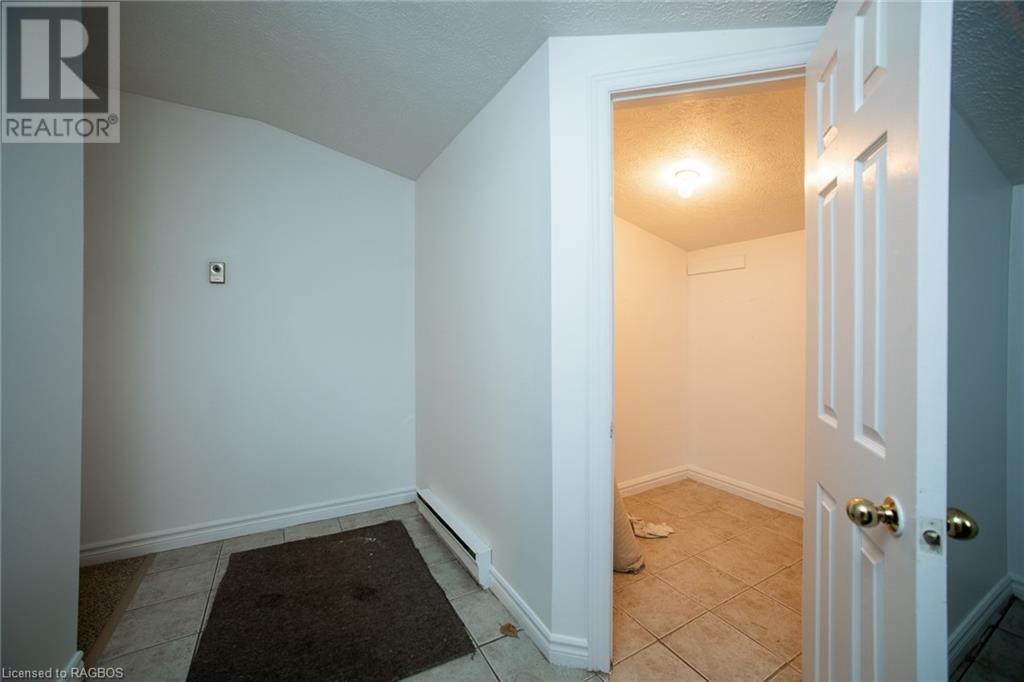 876 7TH Avenue W Unit# 2