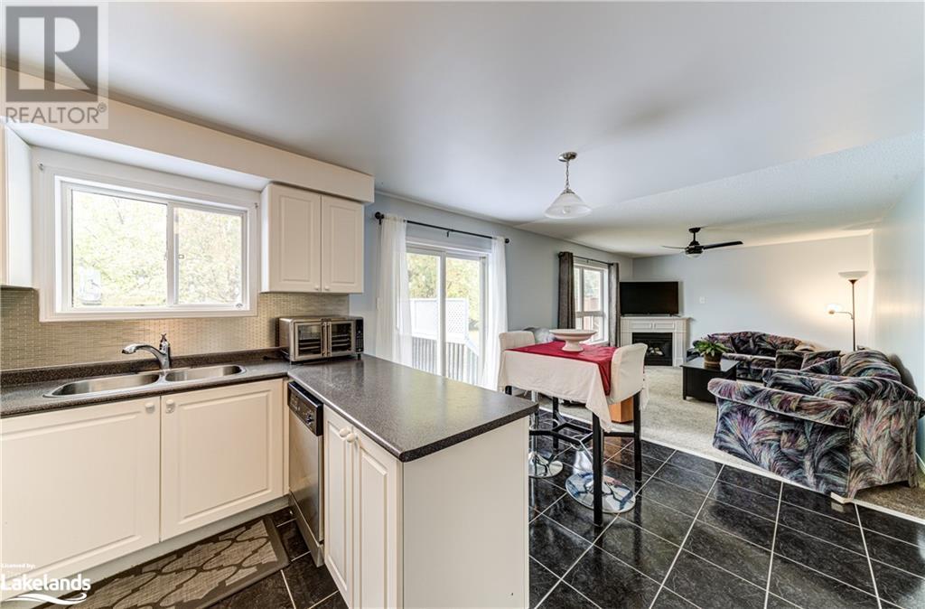 22 SILVERSANDS Crescent