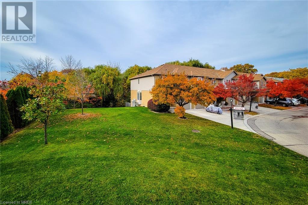 76 FRANCES Avenue Unit# 30