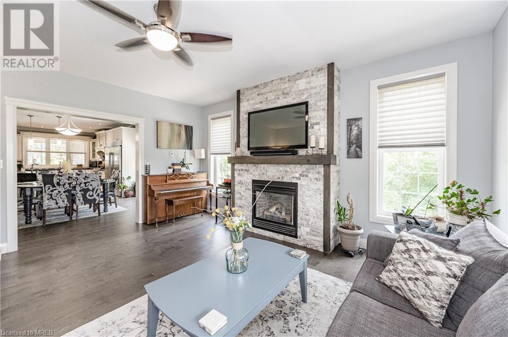 451 GARNER Road W