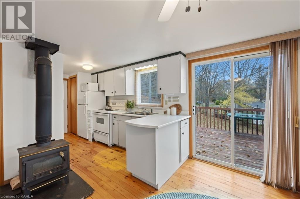 1110 LLOYD LANE SOUTH