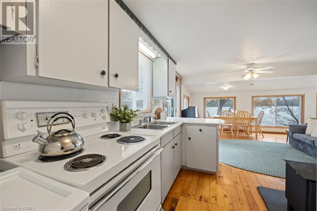 1110 LLOYD LANE SOUTH