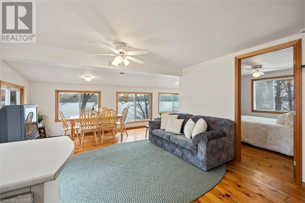 1110 LLOYD LANE SOUTH