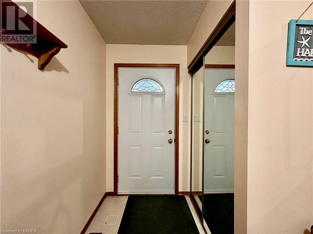 47 DOUGLAS Avenue
