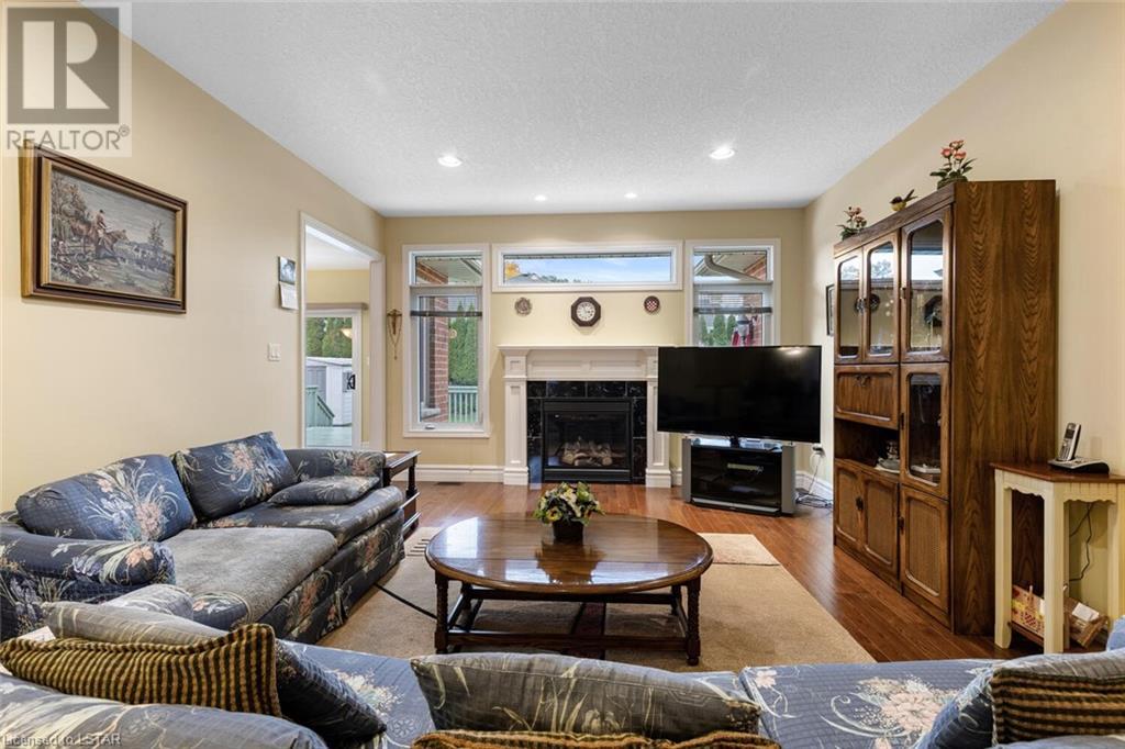 3 HUNTINGTON Terrace