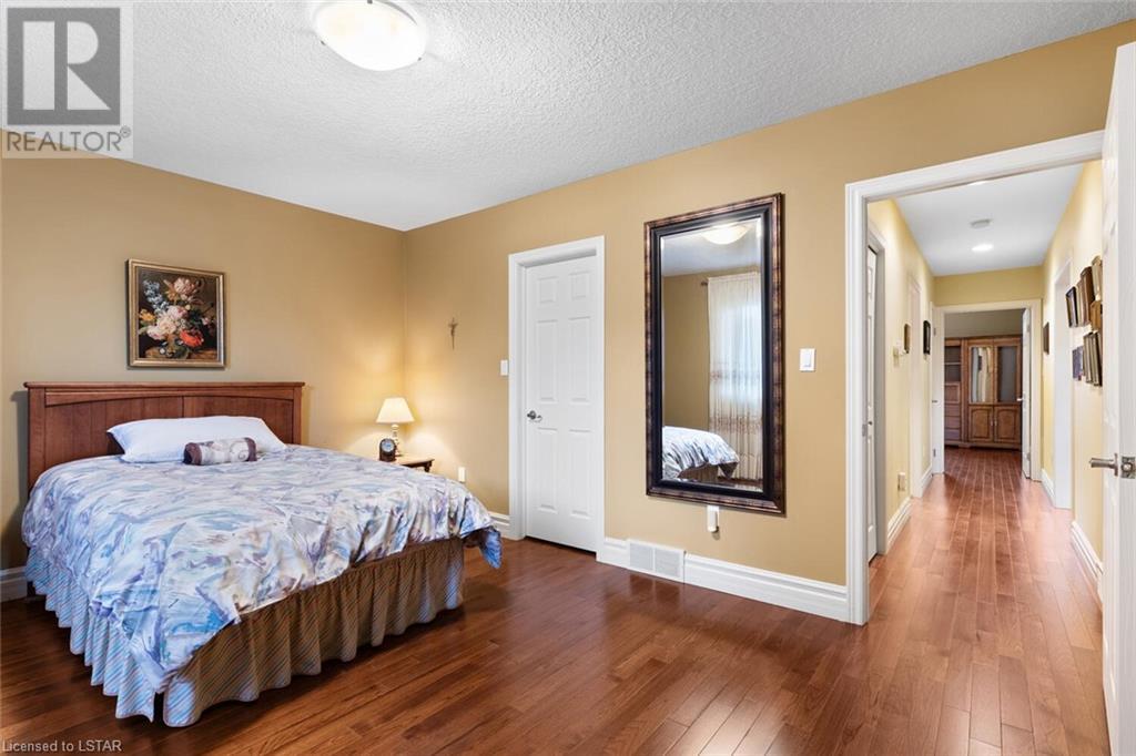 3 HUNTINGTON Terrace
