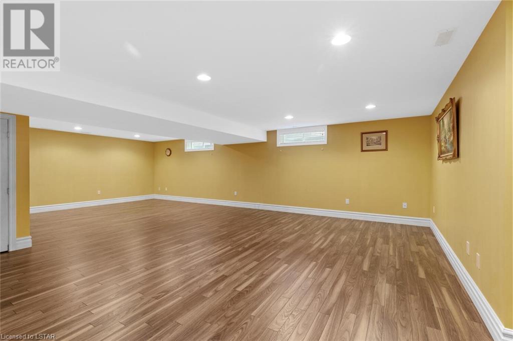 3 HUNTINGTON Terrace