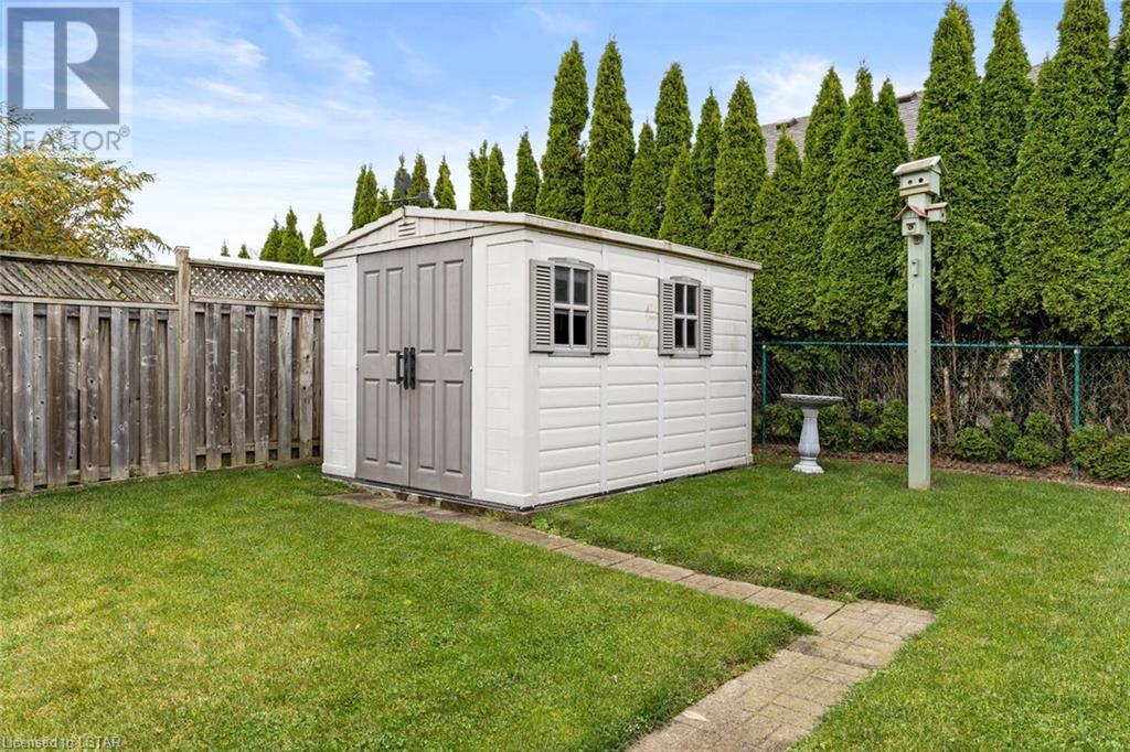 3 HUNTINGTON Terrace