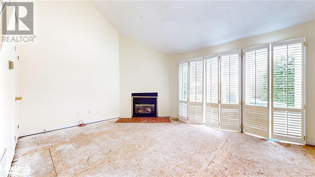 145 FAIRWAY Crescent Unit# 57