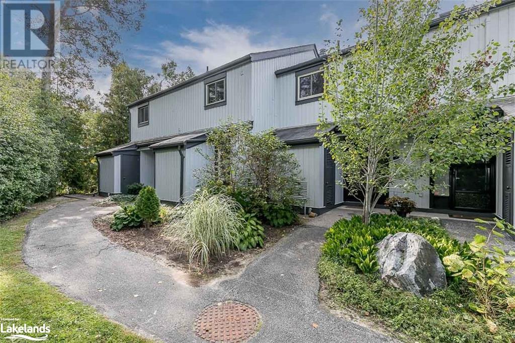 14 DAWSON Drive Unit# 415