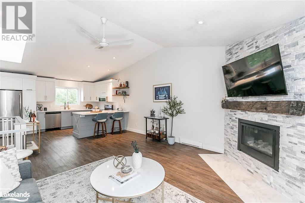 14 DAWSON Drive Unit# 415