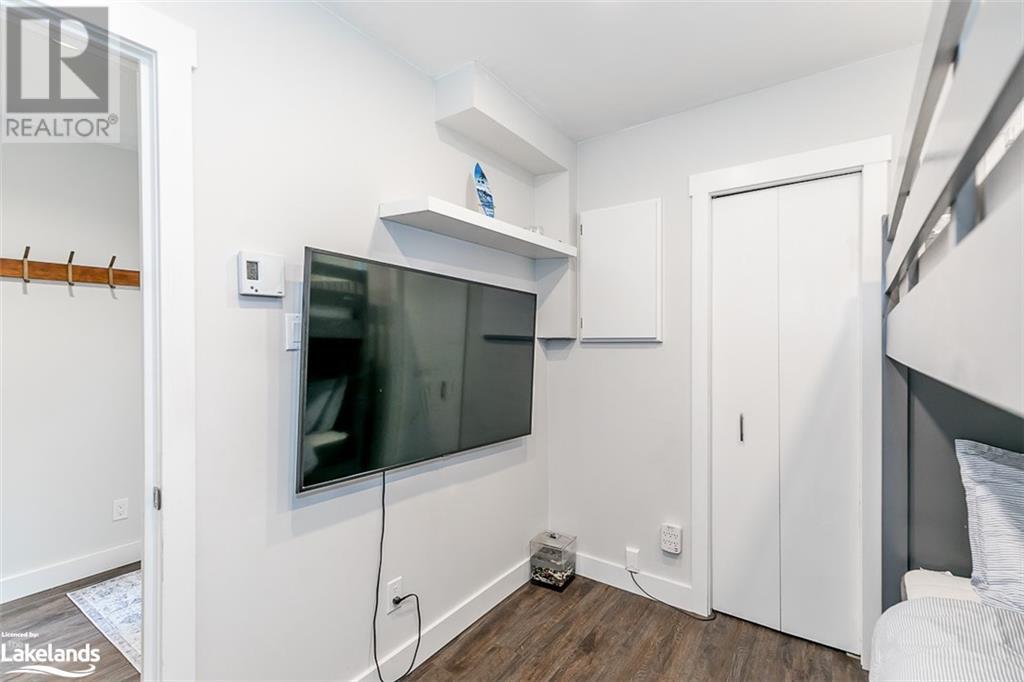 14 DAWSON Drive Unit# 415