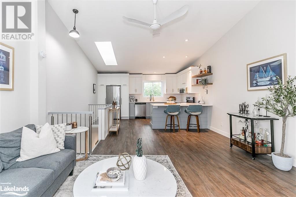 14 DAWSON Drive Unit# 415