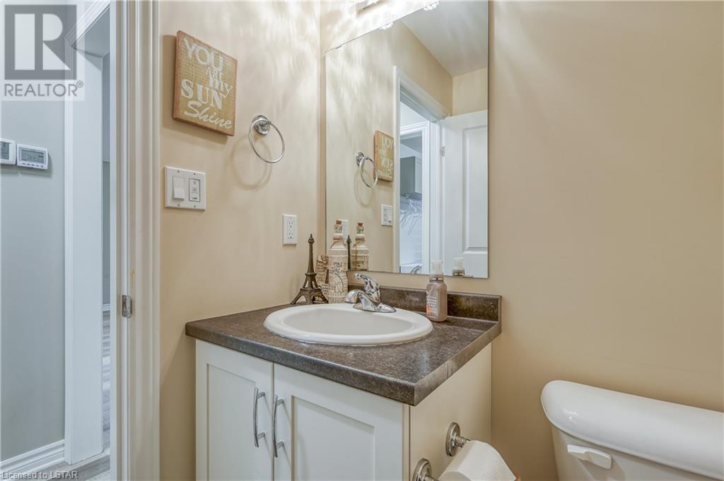 26 BRIDLE Path