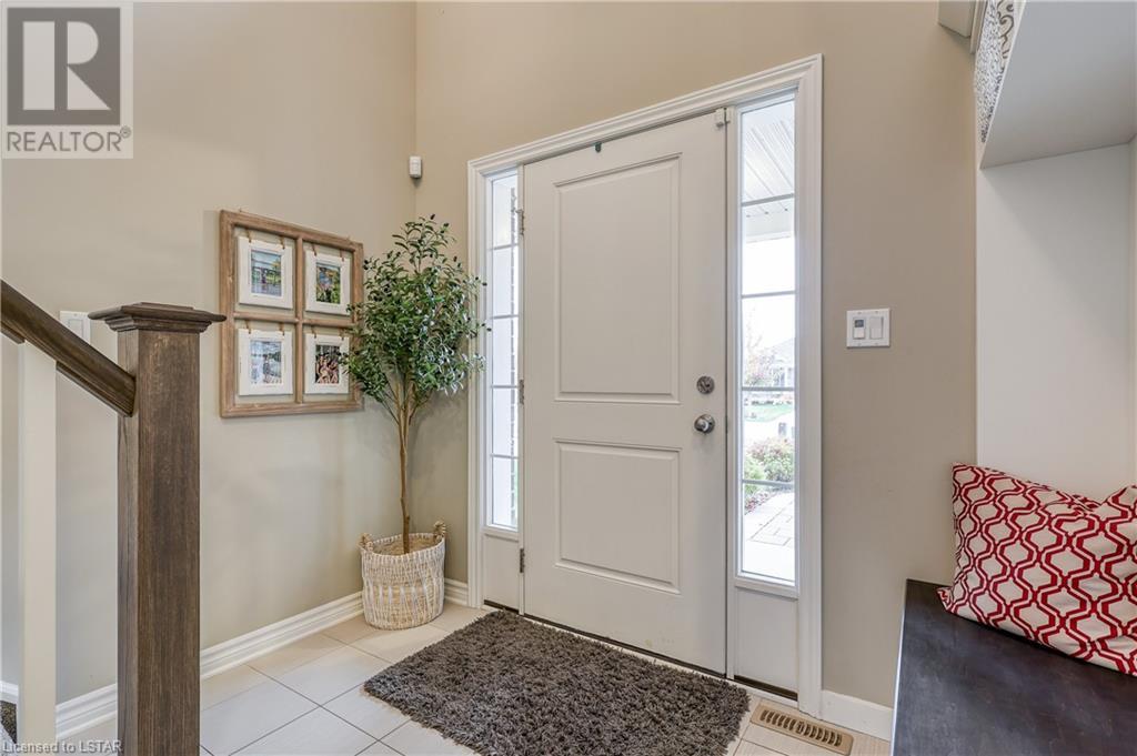 26 BRIDLE Path