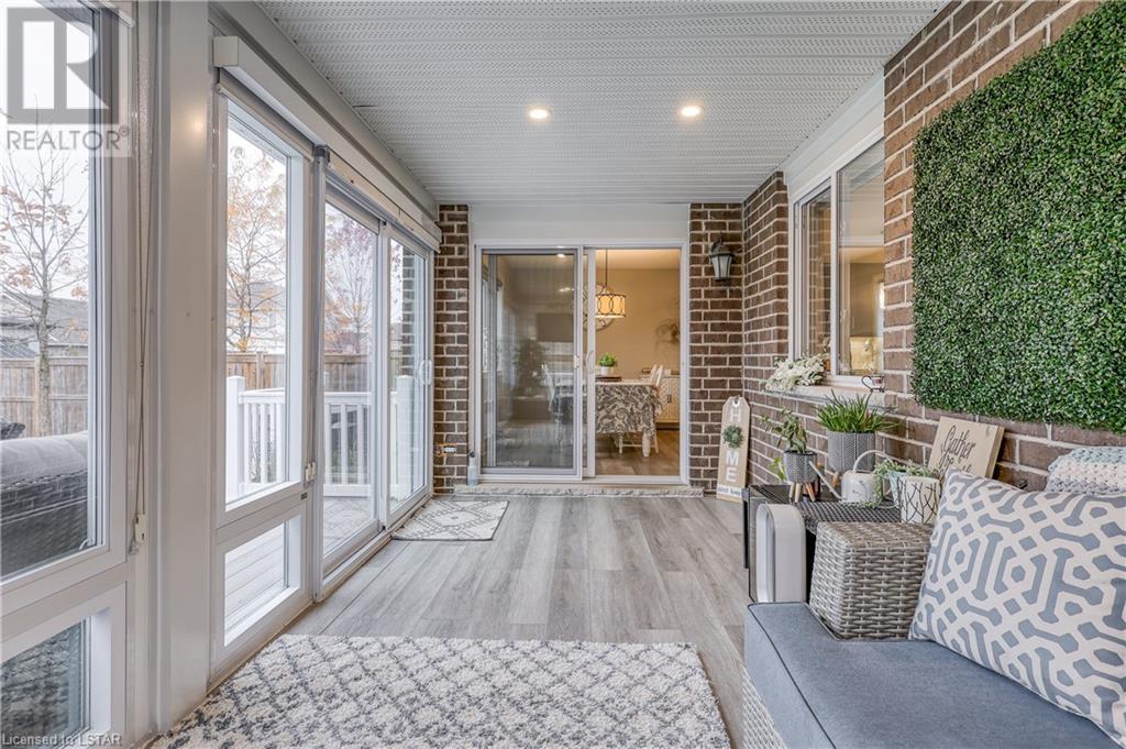 26 BRIDLE Path