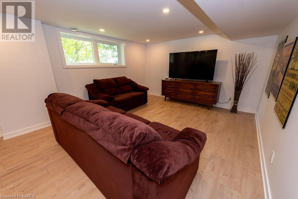 772 TACOMA Crescent