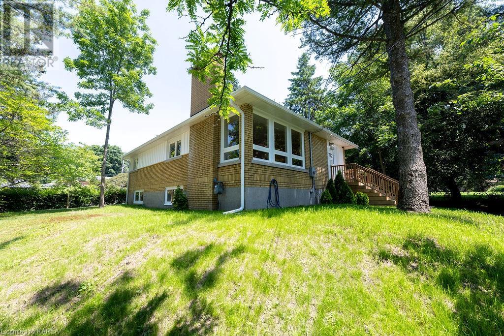 772 TACOMA Crescent