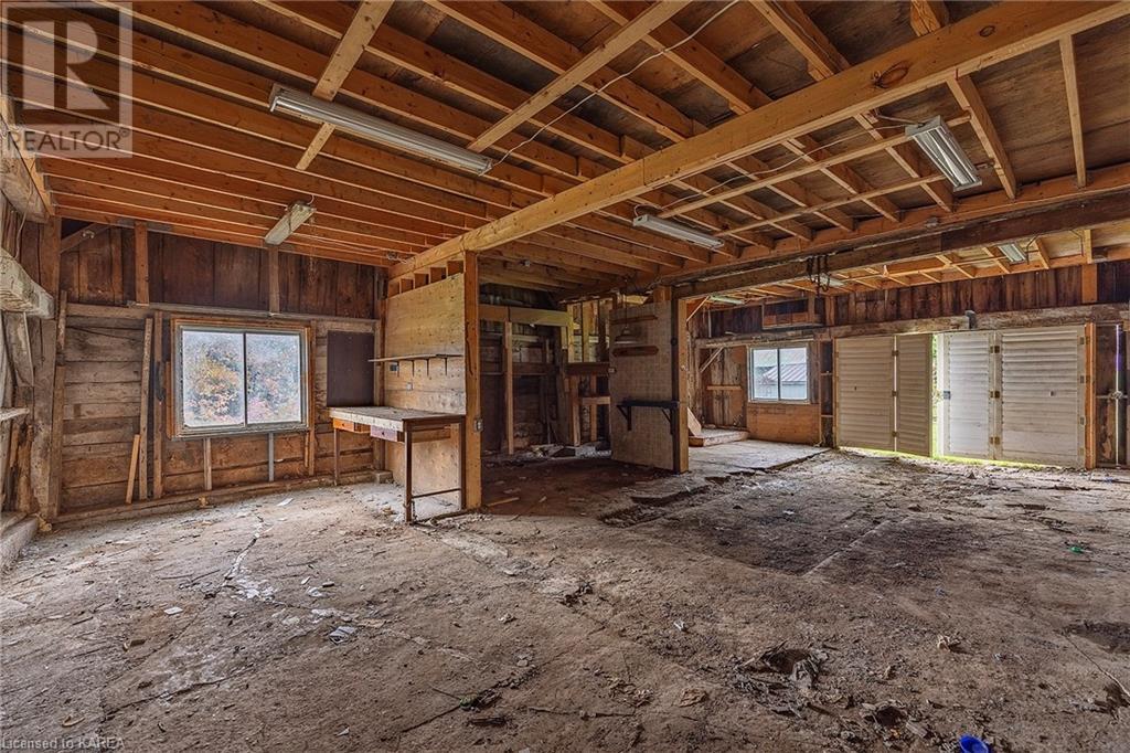624 UPPER OAK LEAF Road
