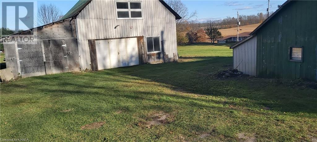 624 UPPER OAK LEAF Road