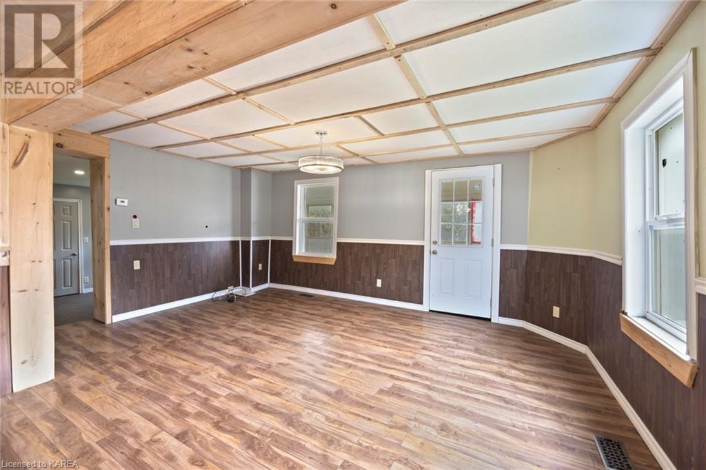 624 UPPER OAK LEAF Road