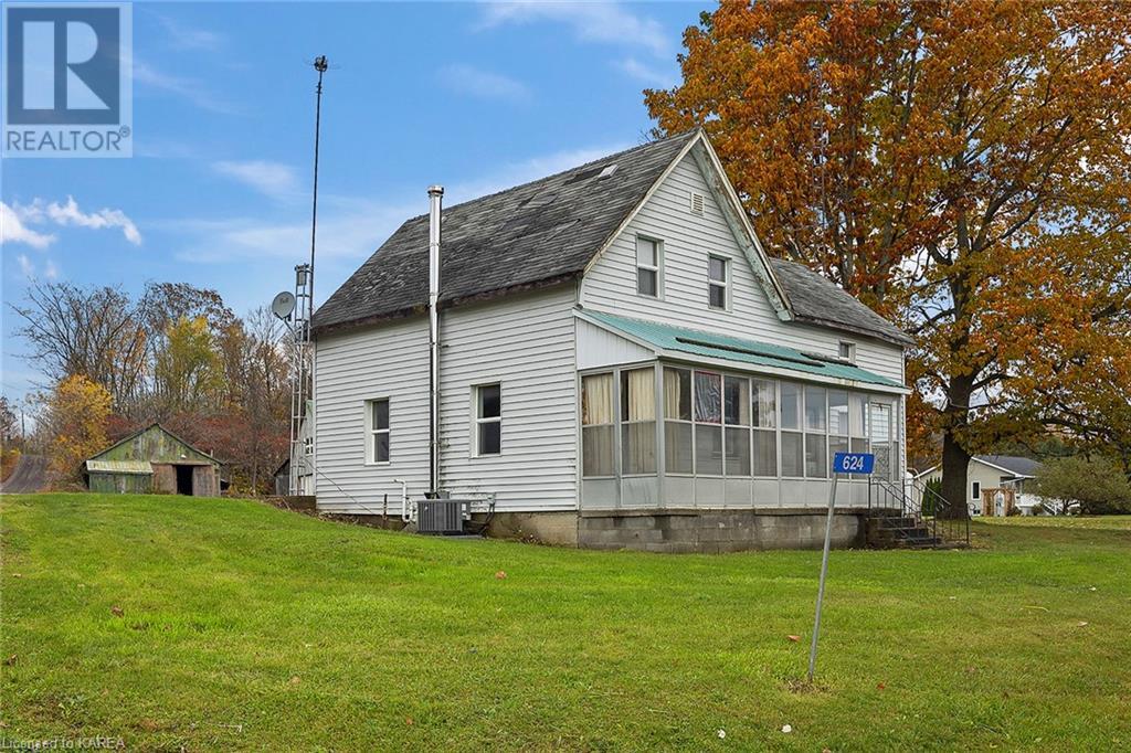 624 UPPER OAK LEAF Road