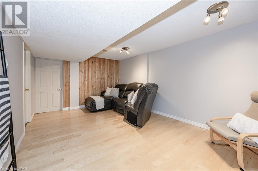 225 BENJAMIN Road Unit# 15