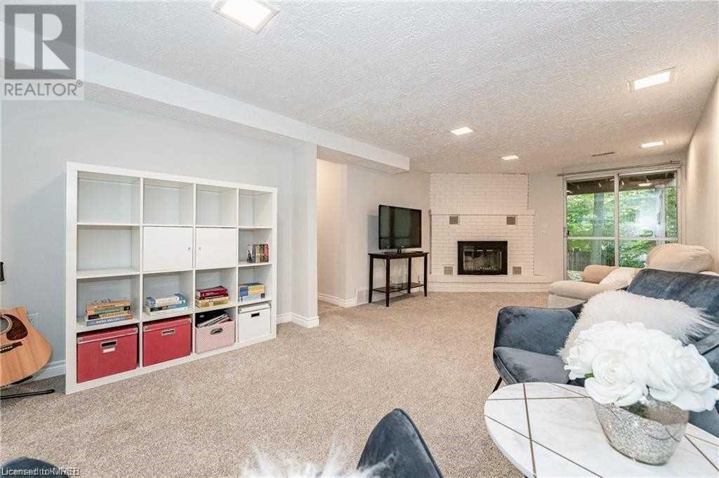 604 GLEN FORREST Boulevard Unit# UPPER