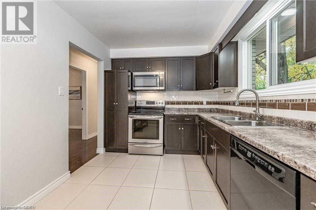 604 GLEN FORREST Boulevard Unit# UPPER